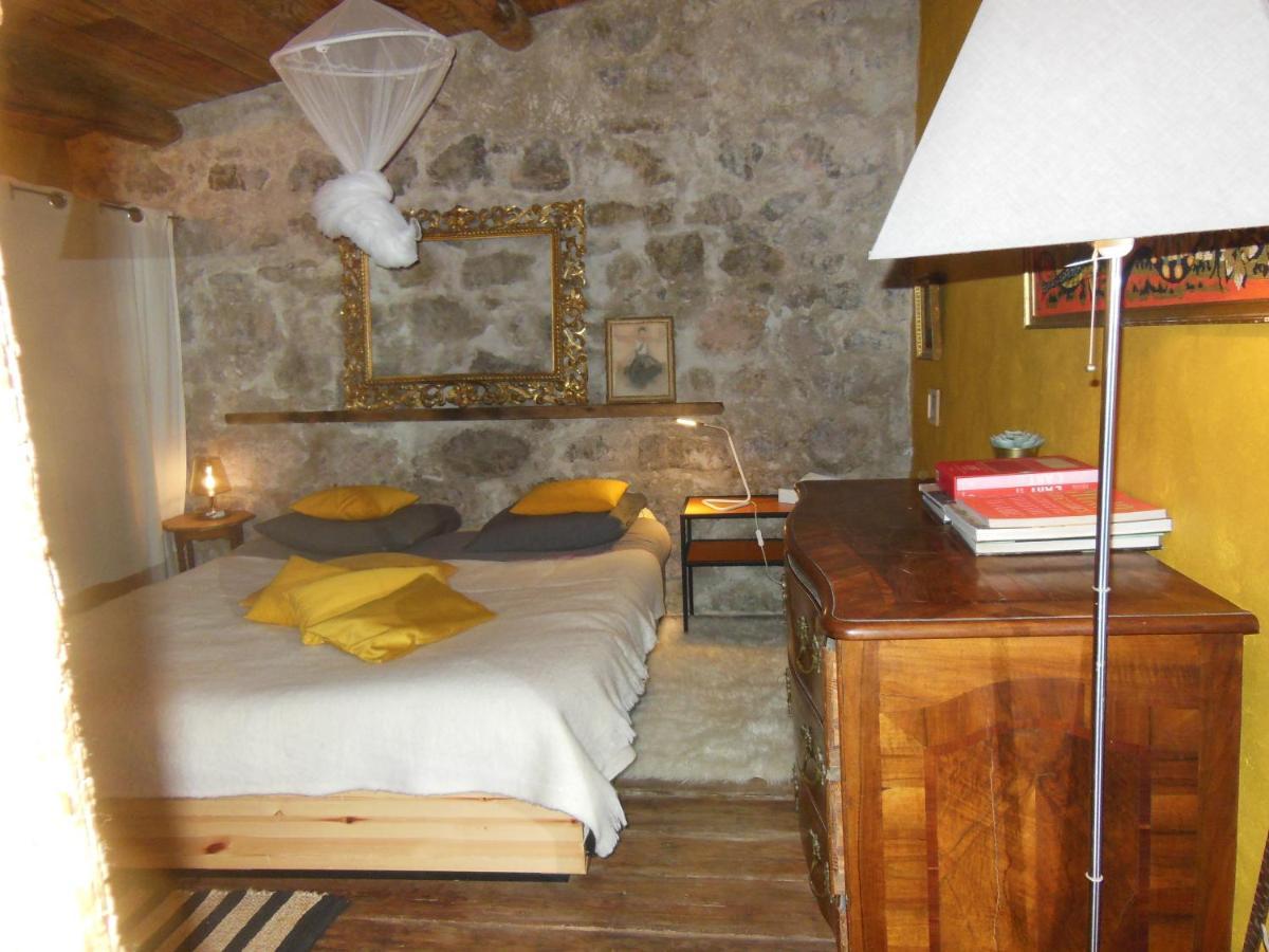 Maison Dans Jardin Villeseque-des-Corbieres Luaran gambar